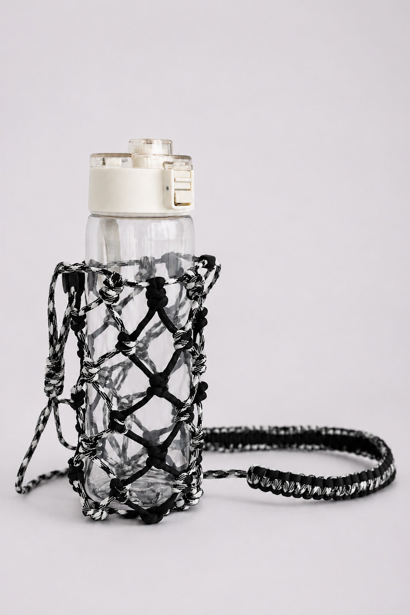Paracord Bottle Holder - Black