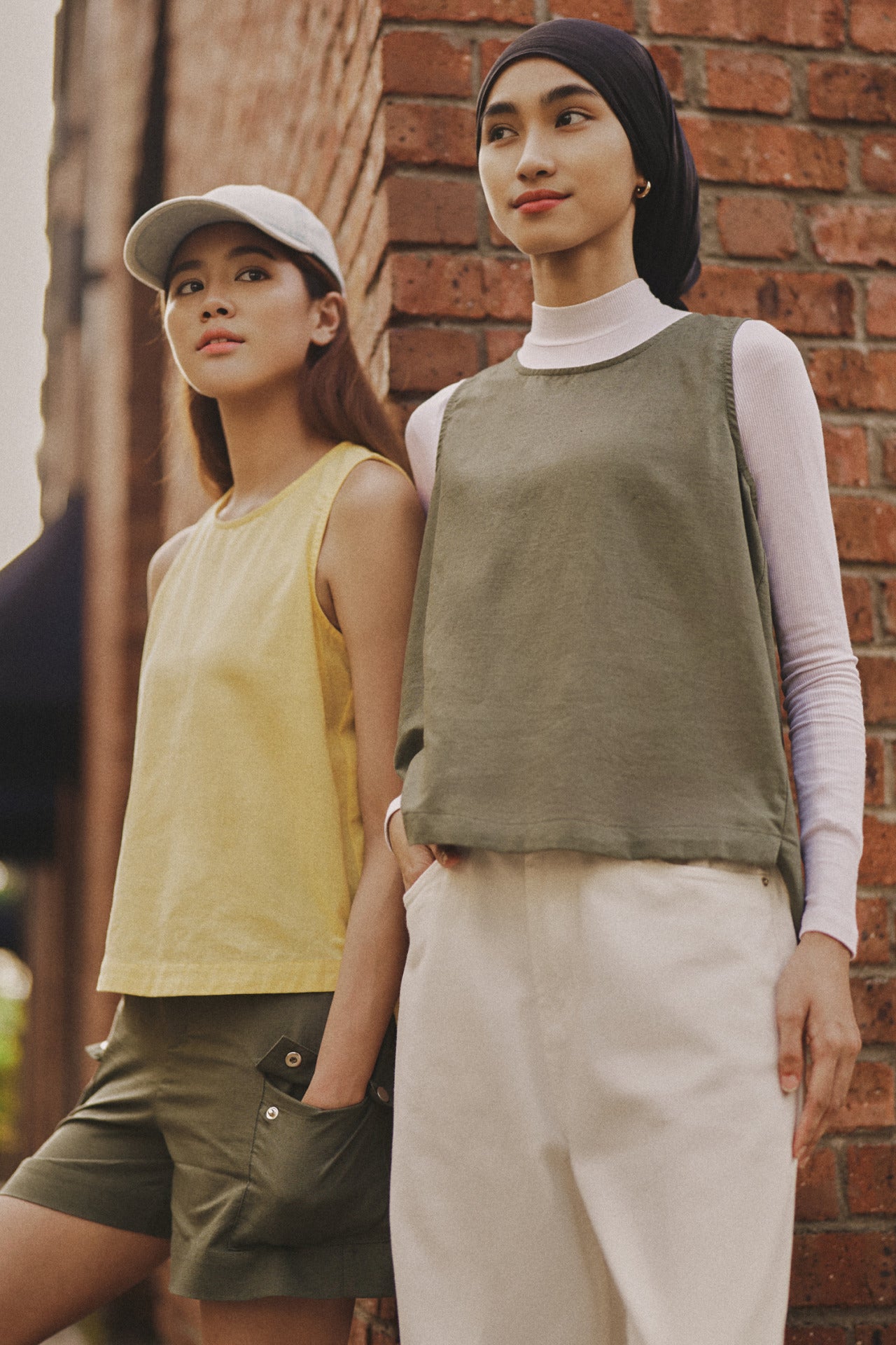 Sleeveless Elastic Waist Blouse [AT]