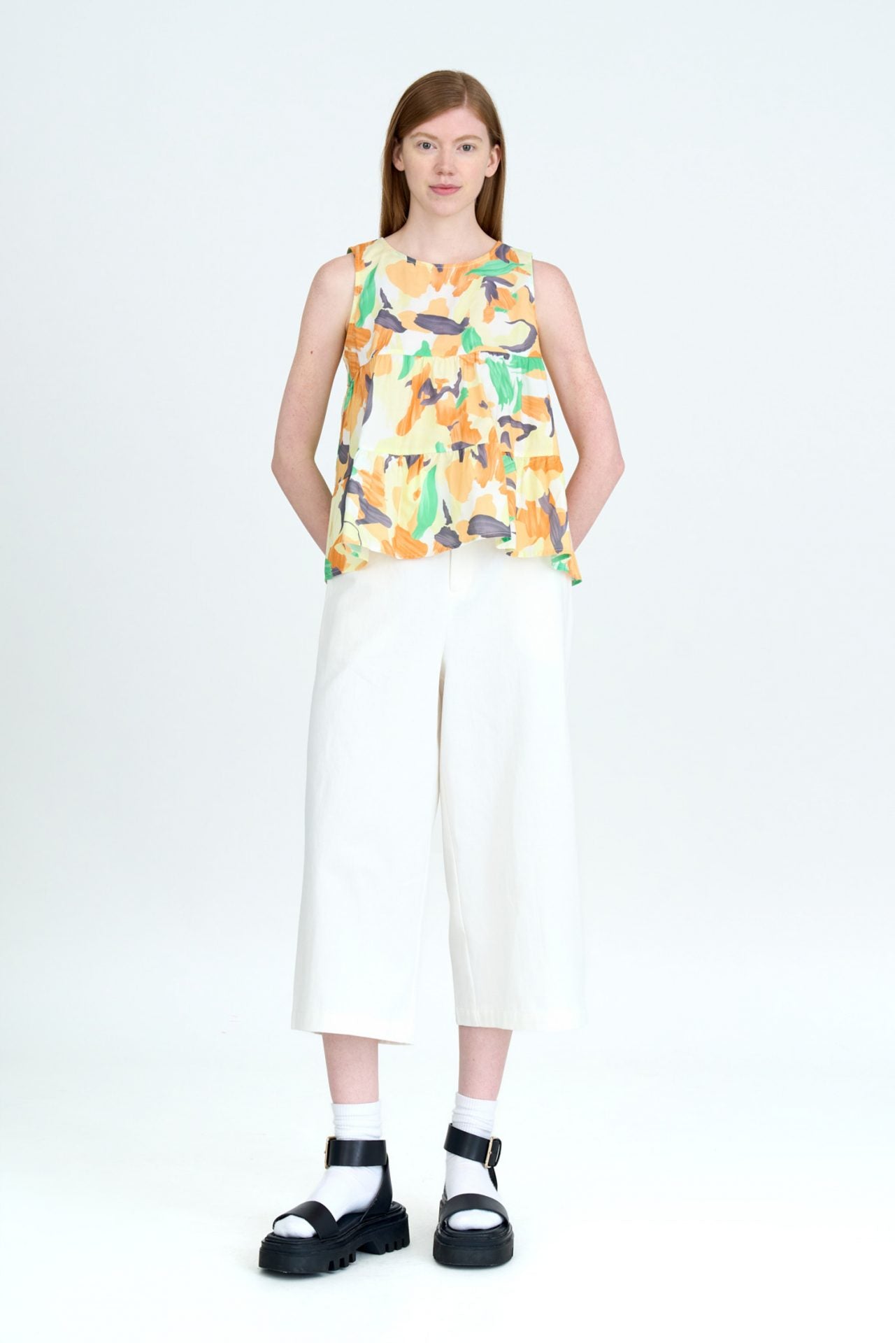 Floral Tiered Sleeveless Blouse [AT]