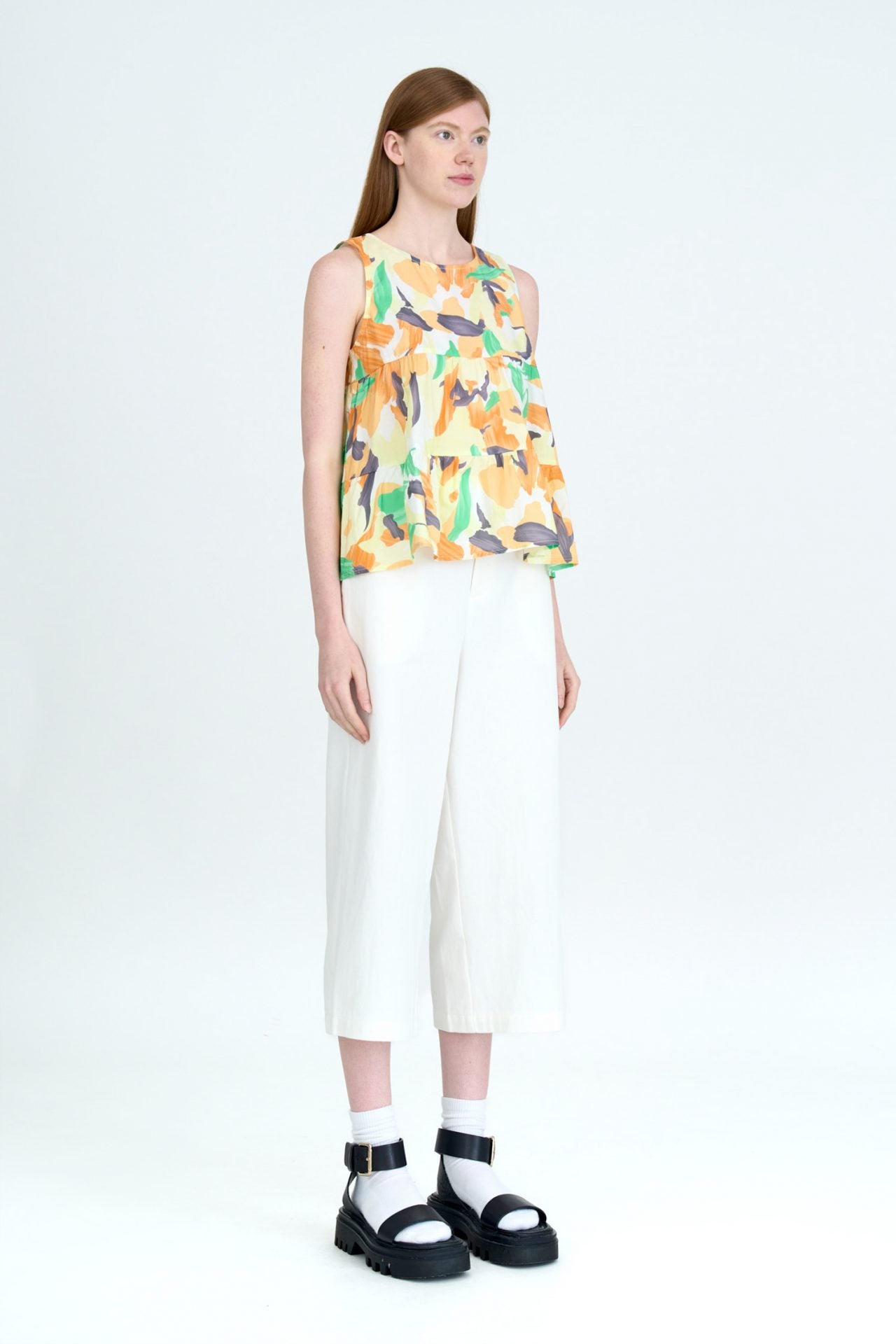 Floral Tiered Sleeveless Blouse [AT]