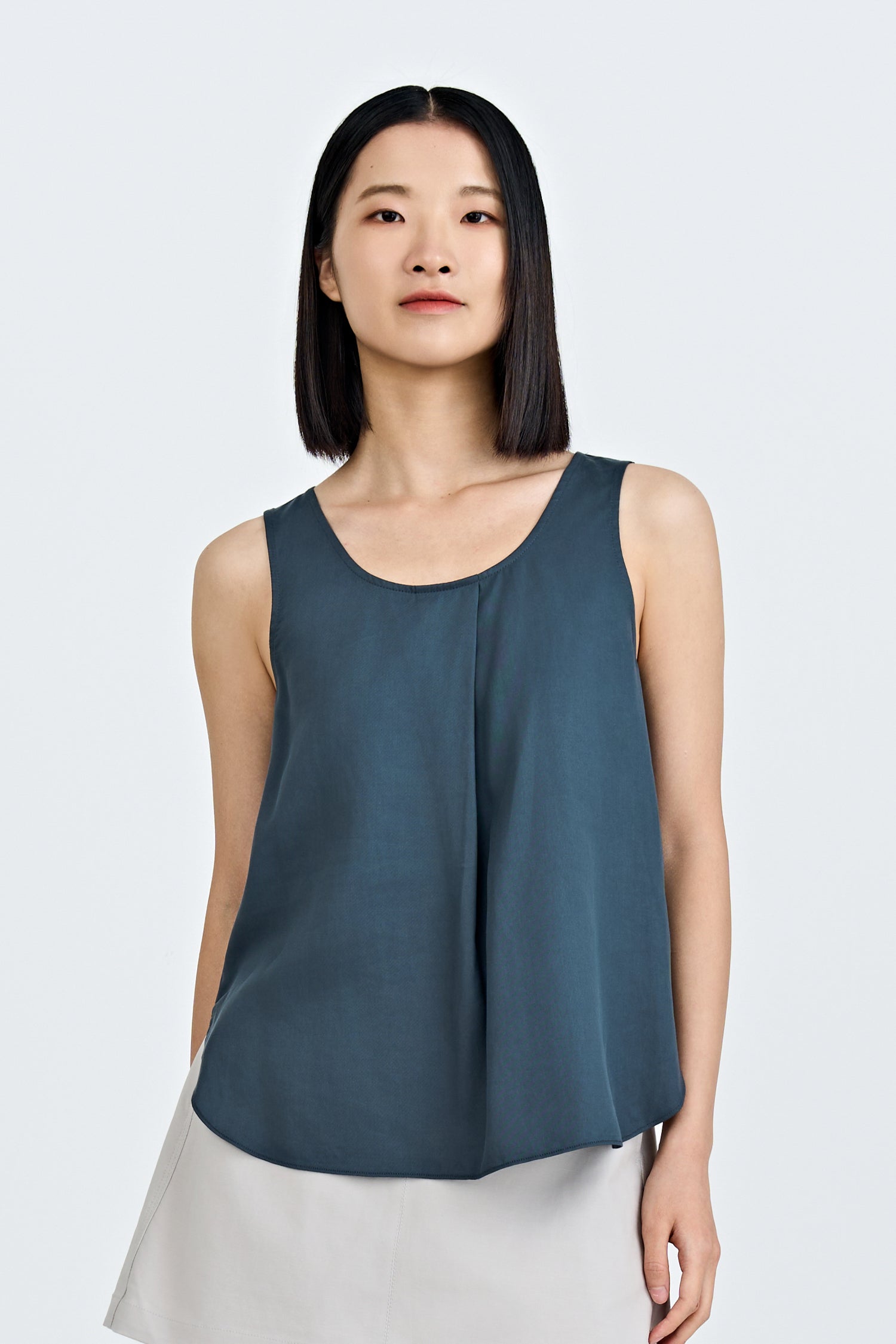 Sleeveless Front Pleat Blouse - Midnight