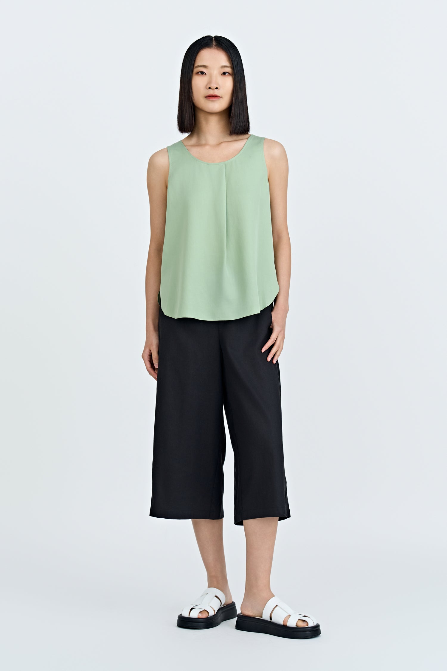 Sleeveless Front Pleat Blouse - Pistachio