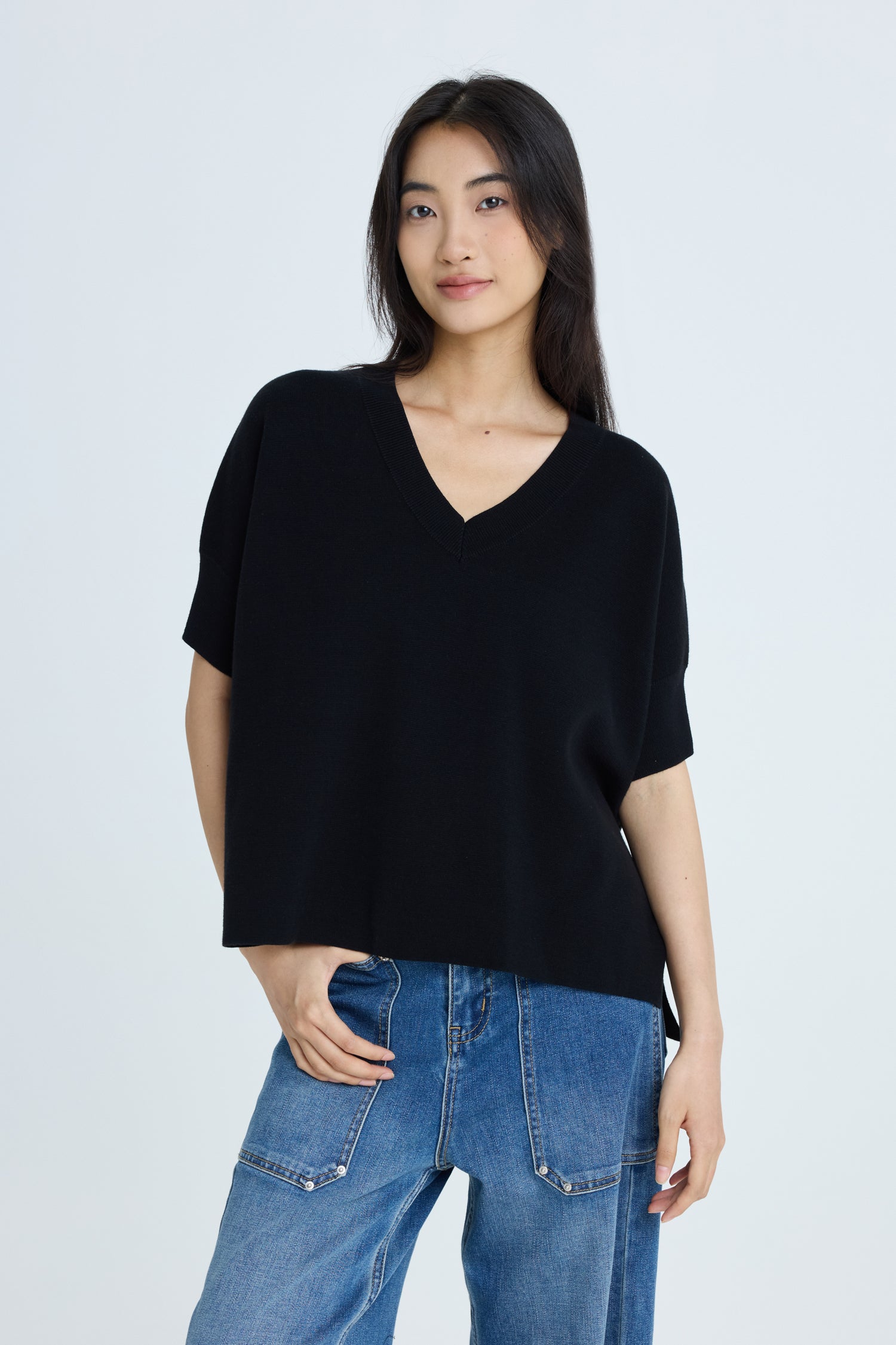 Knitted V-Neck Top - Black