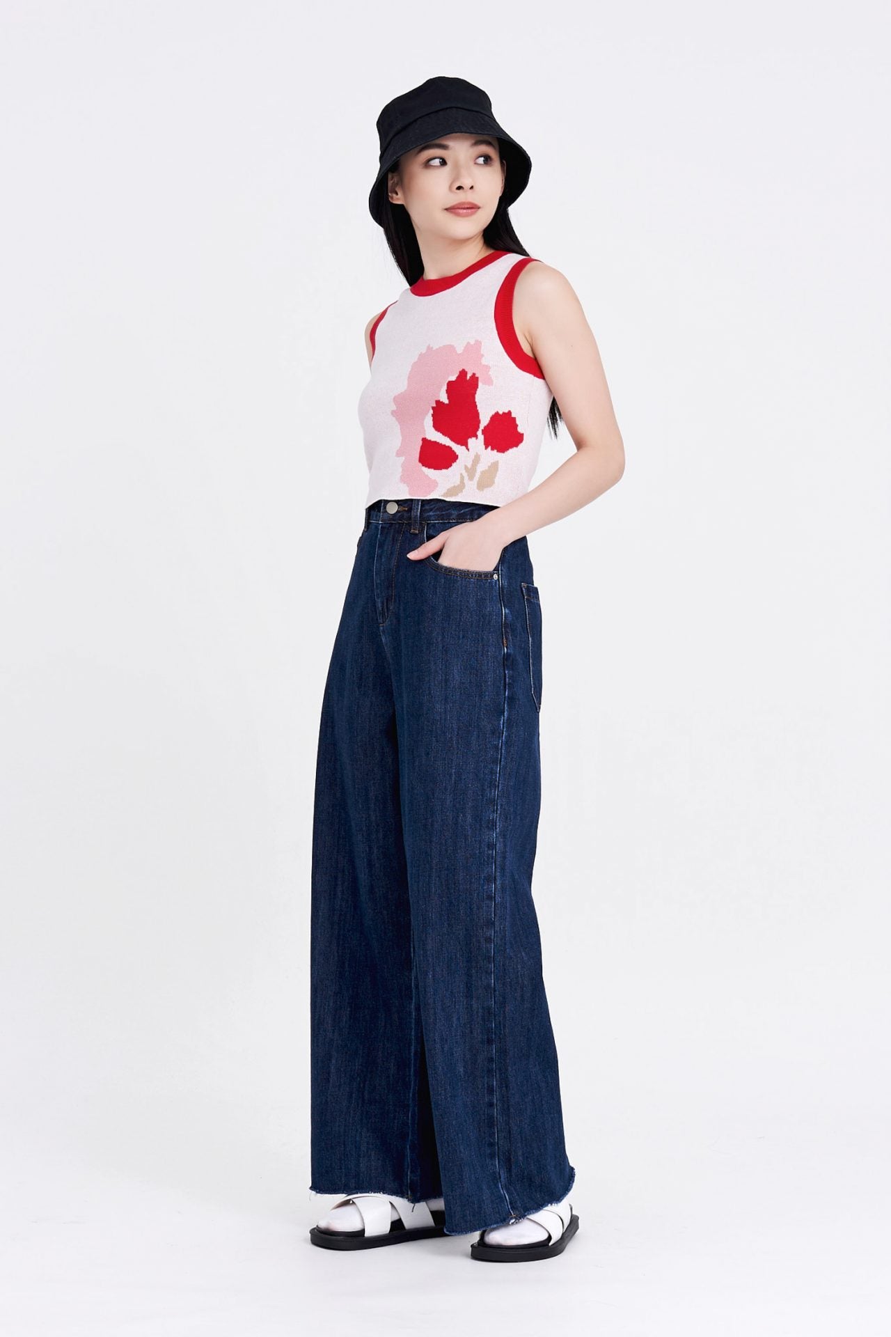 Knitted Floral Cropped Top [AT]