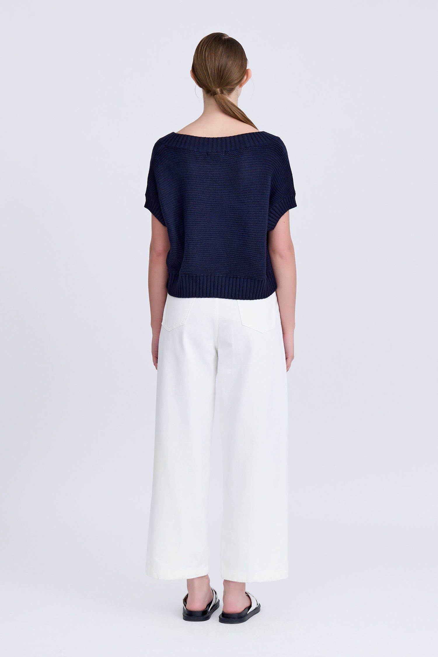 V-Neck Cropped Sweater - Navy