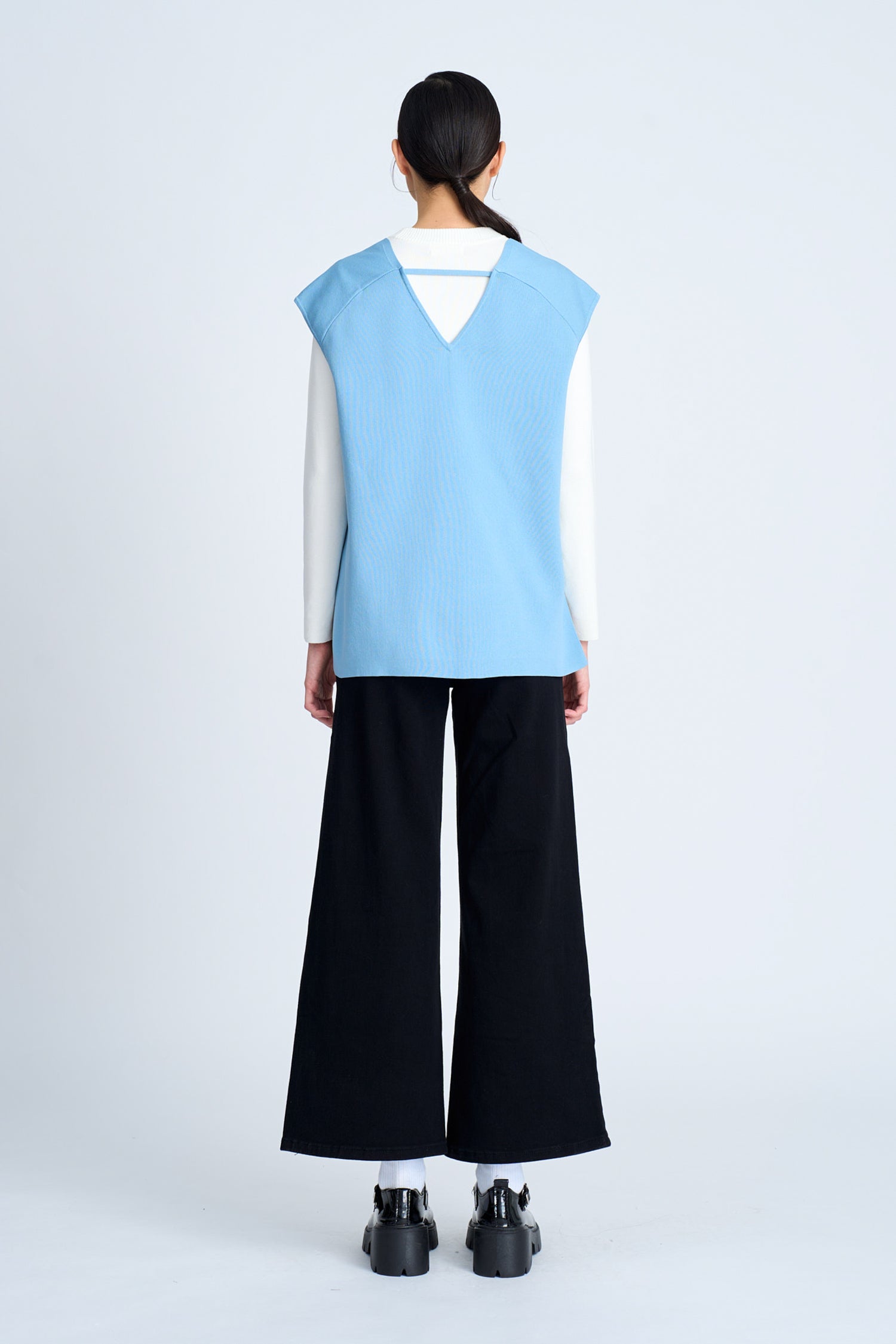 Knitted V-Neck Vest - Dusty Blue