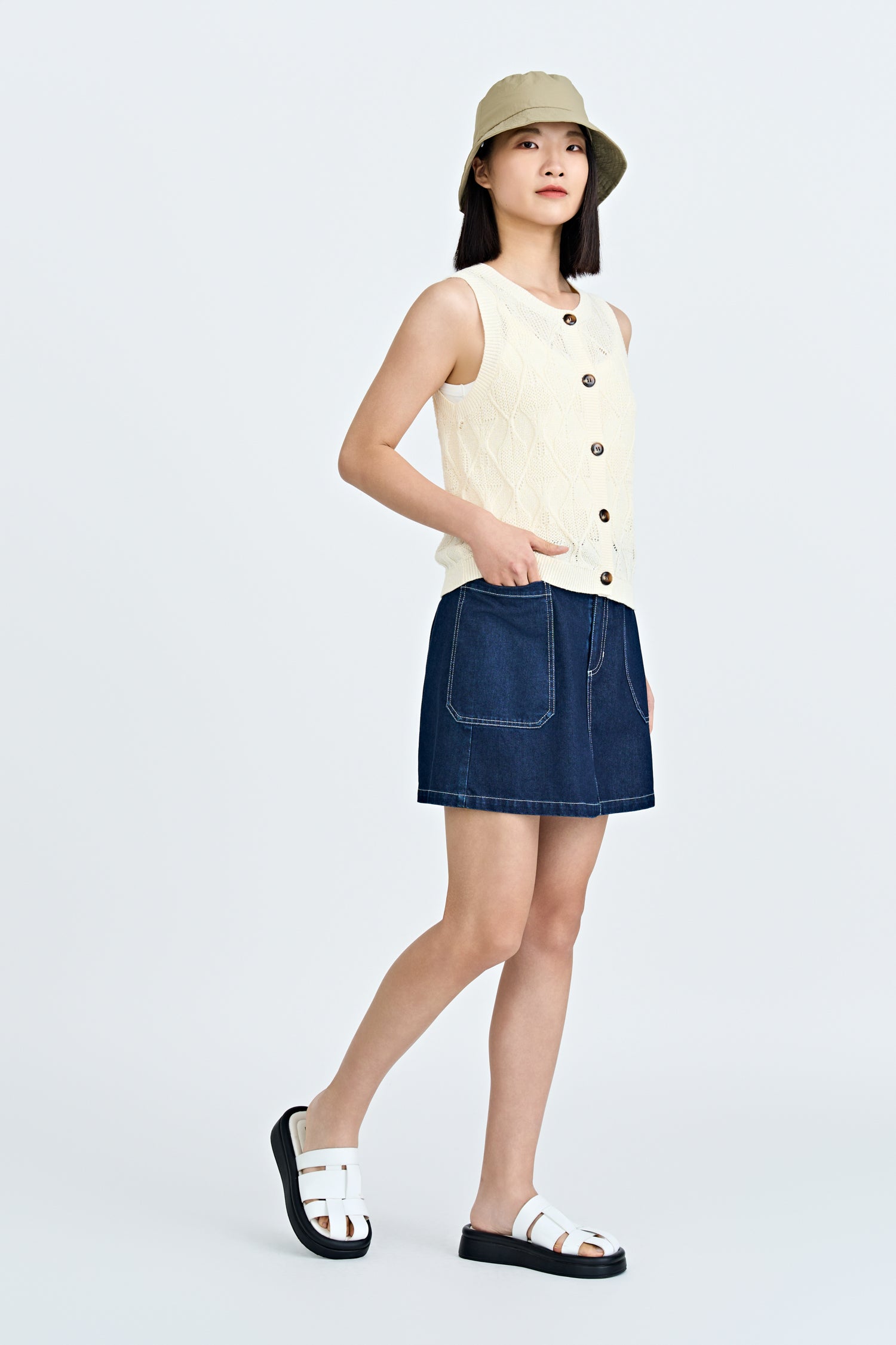 Knitted Vest - Ecru