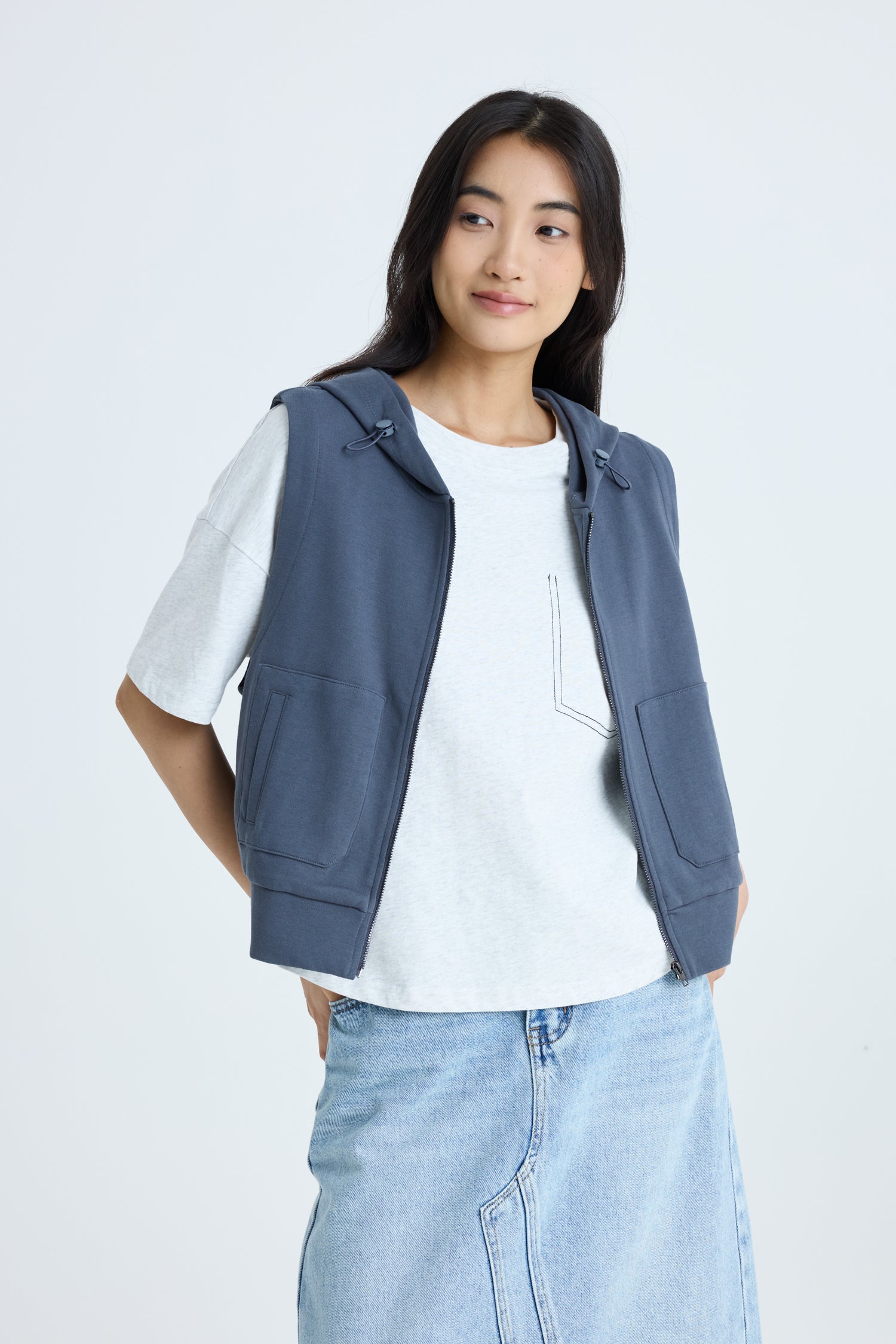 Contrast Stitched Pocket Tee - Light Grey