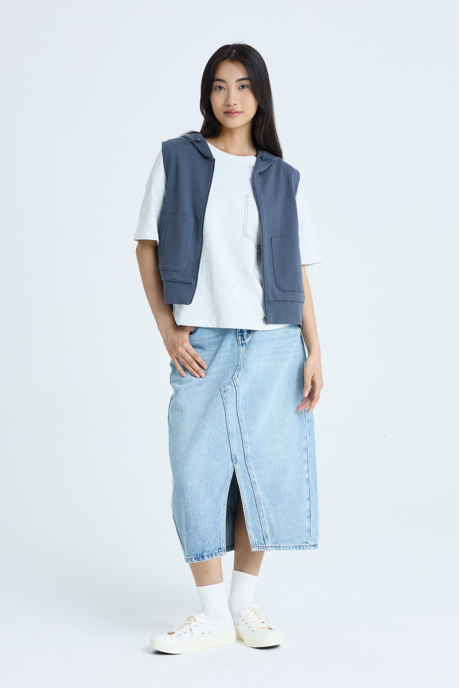 Contrast Stitched Pocket Tee - Light Grey