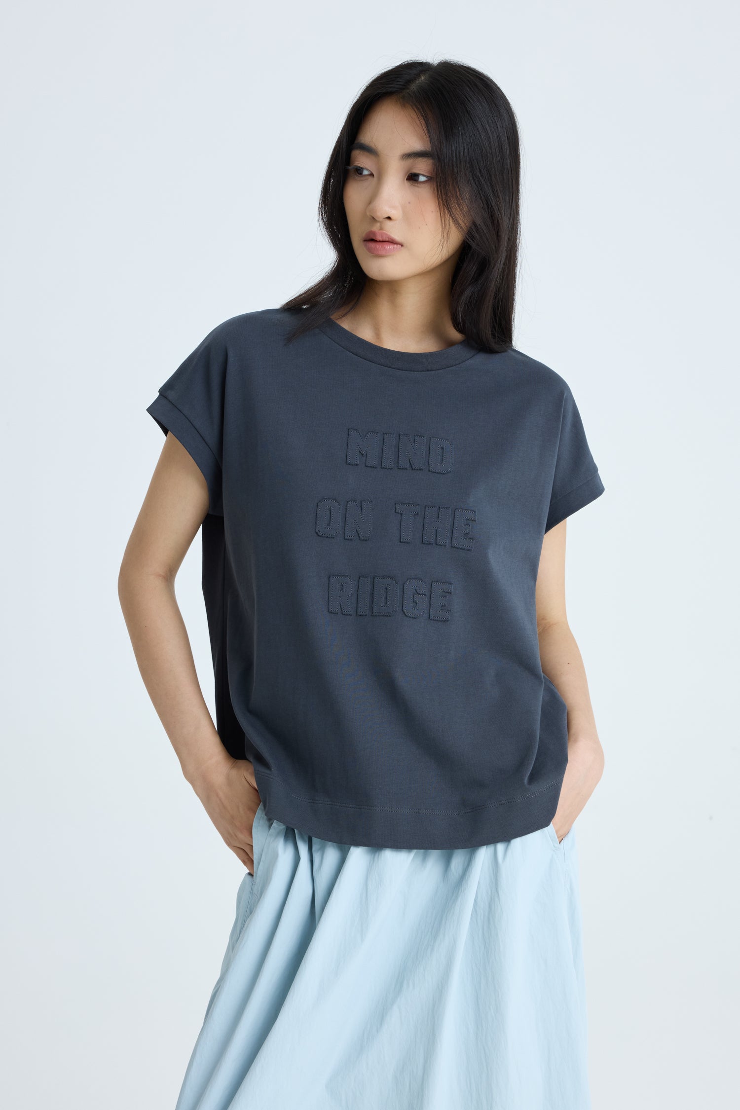 'Mind on the Ridge' Tee - Charcoal