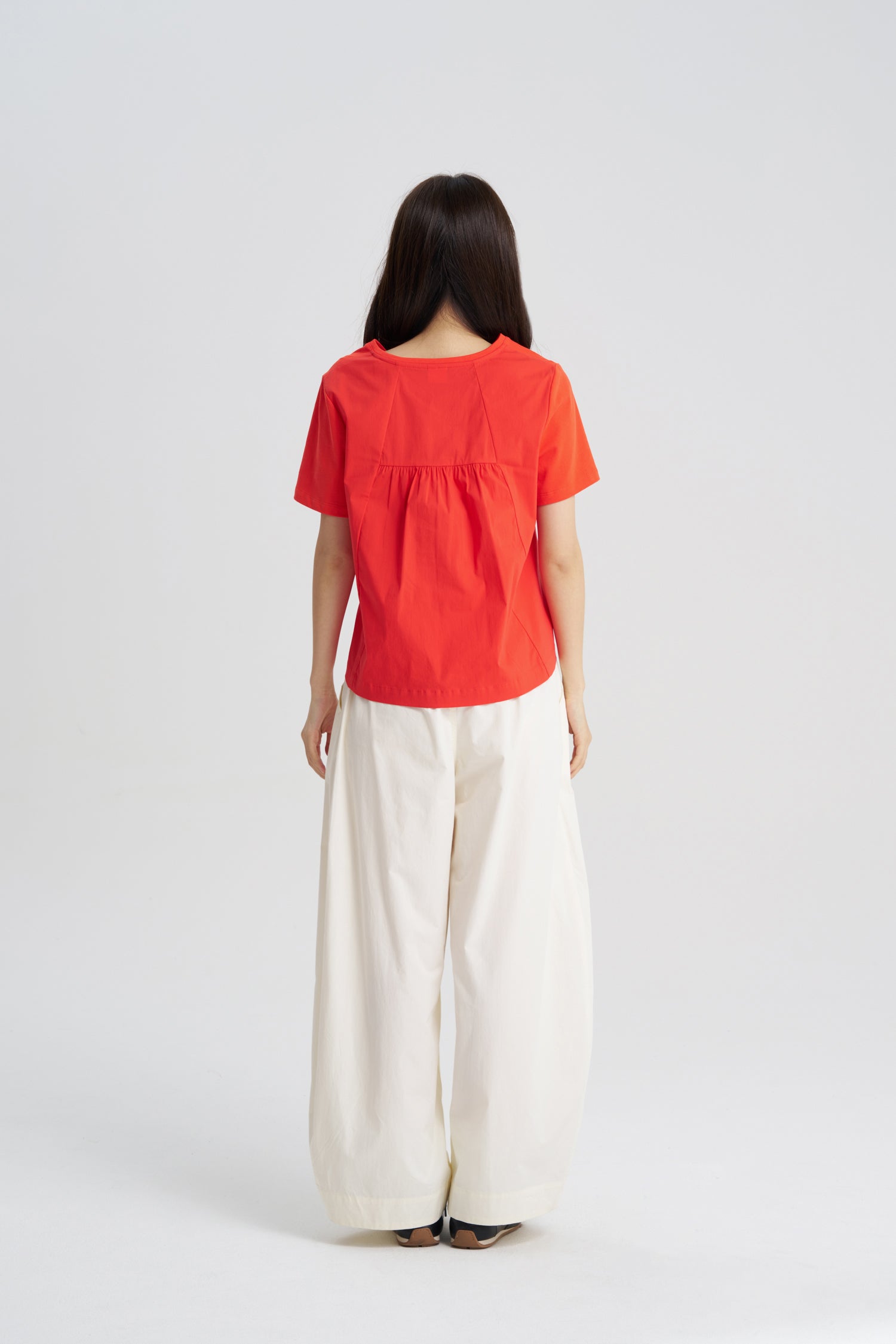 Back Gathers V-Neck Tee - Vermillion