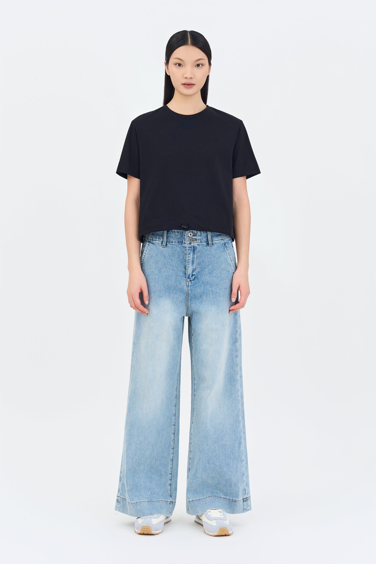 Straight Leg Jeans - Light Denim