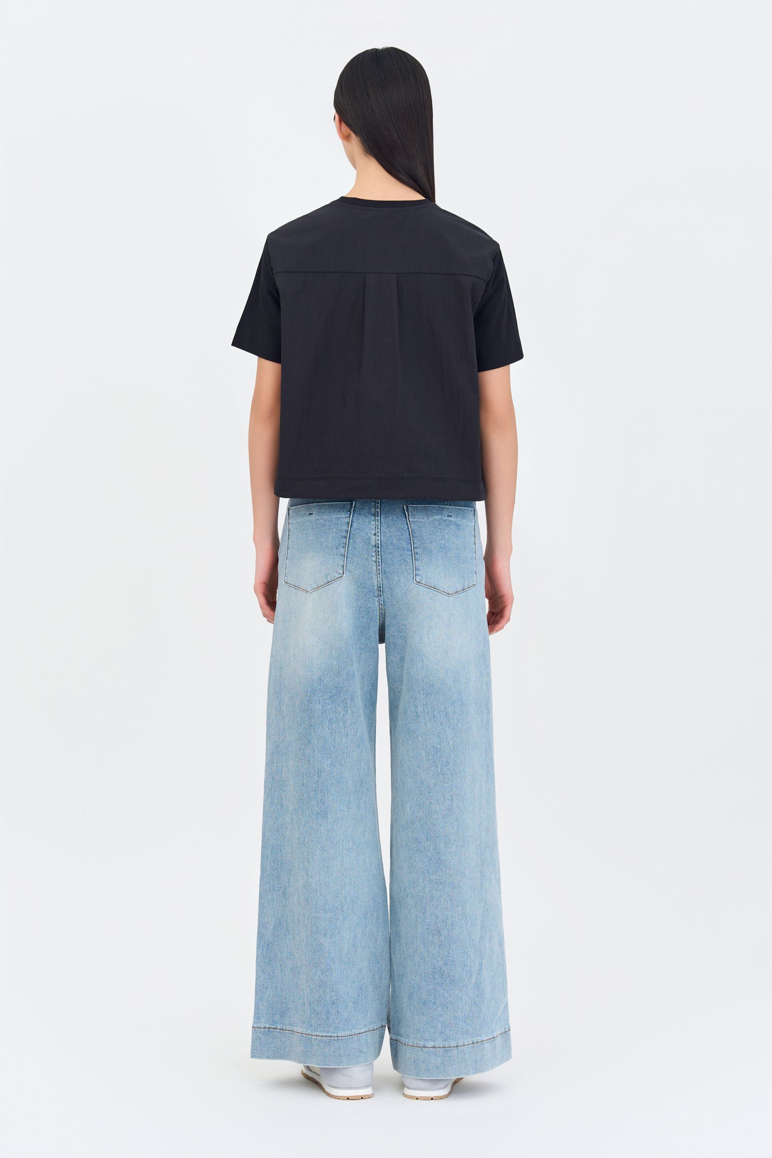 Straight Leg Jeans - Light Denim