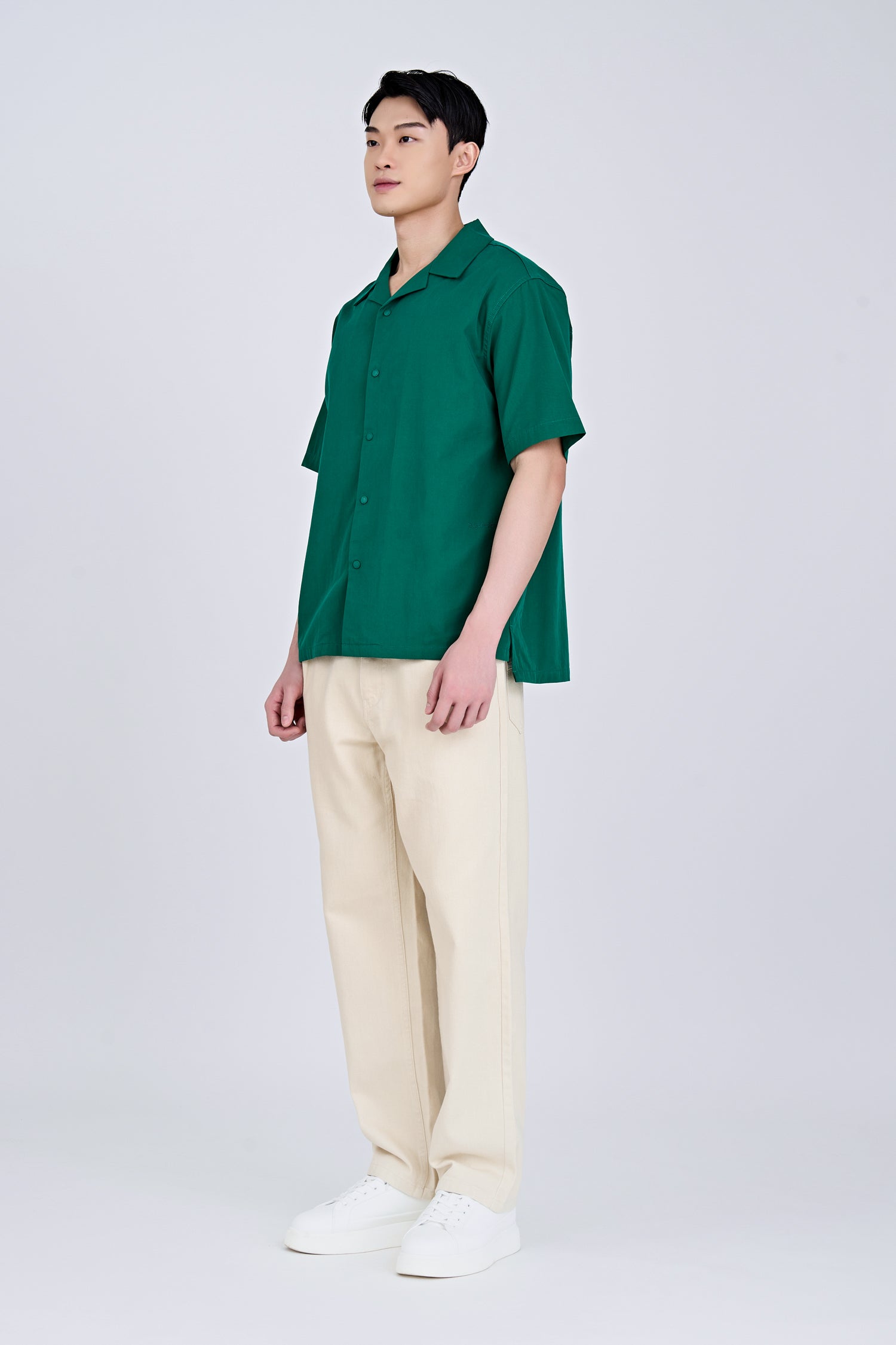?€?Rue de L?€?Restyle?€? Open Collar Top - Emerald [AT]