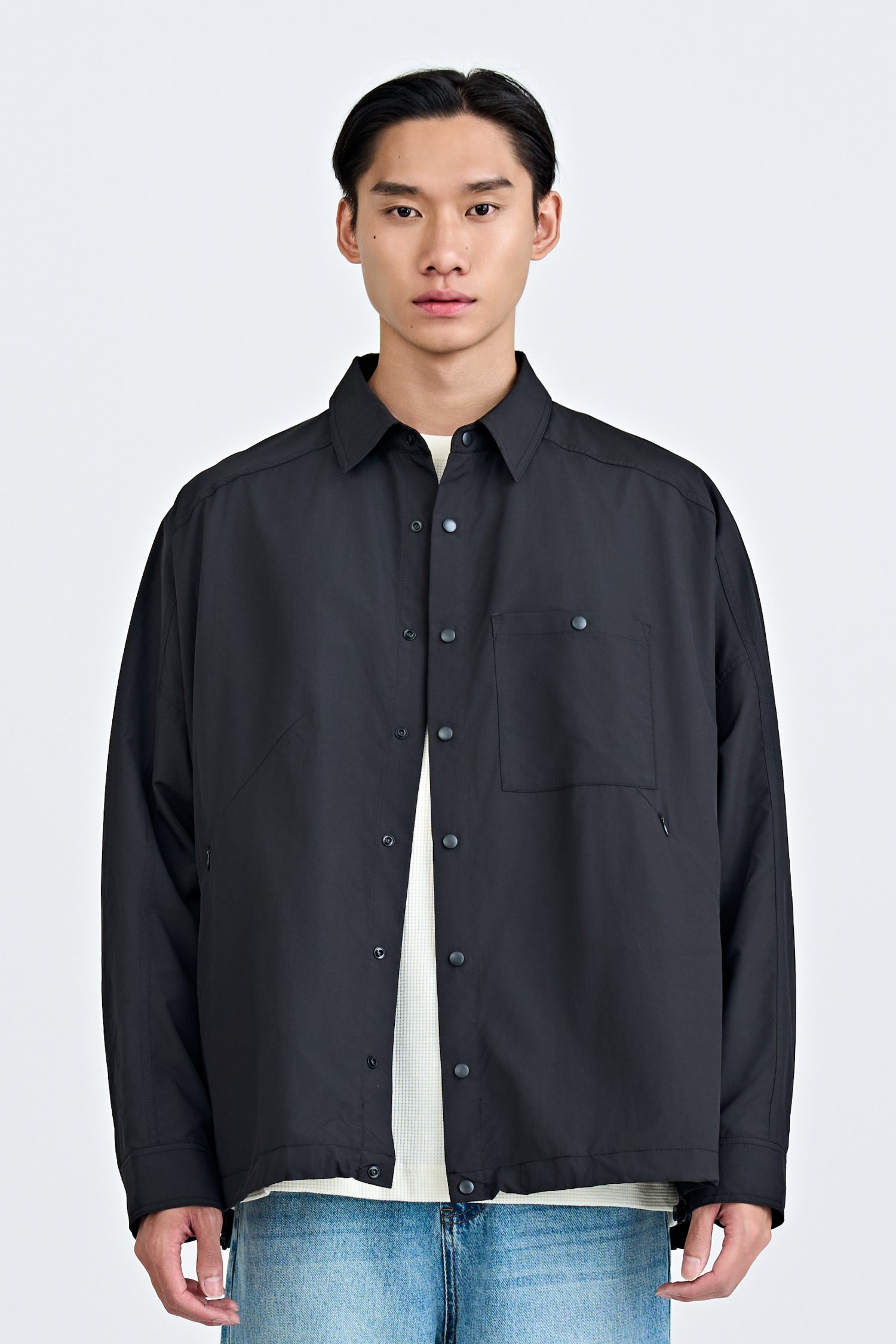 Light Weight Jacket With Conceal Pocket - Black