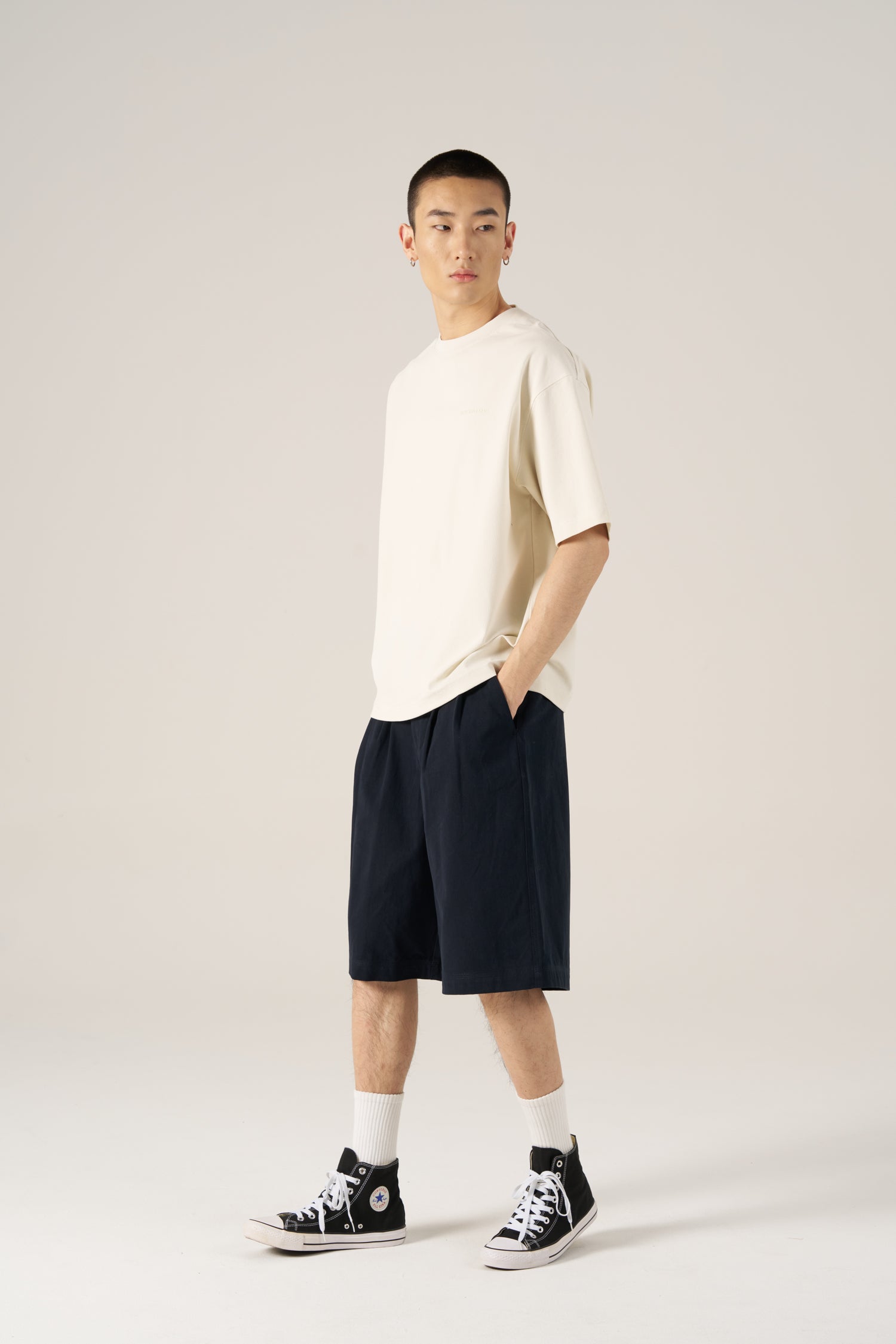 Wide-Fit Twill Shorts - Navy