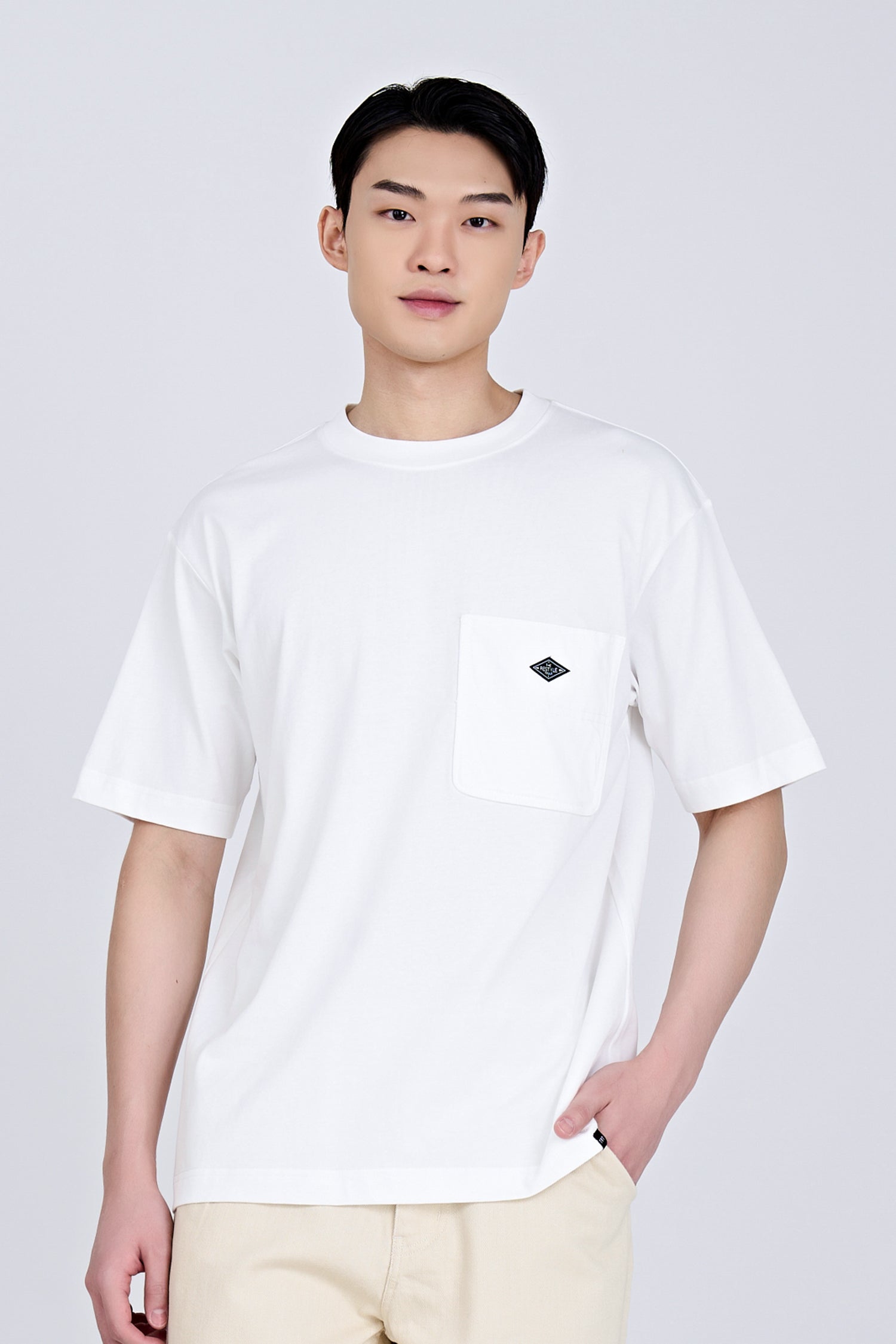 Utility Contrast Pocket Stitch Tee - Cream