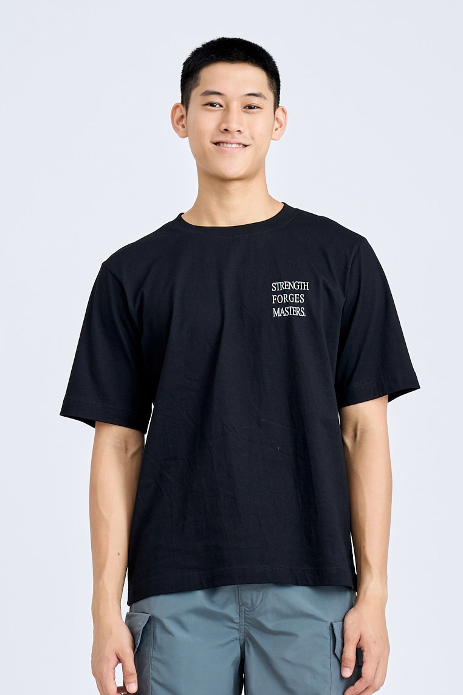 Jersey "Strength Forges Masters" Graphic Tee - Black