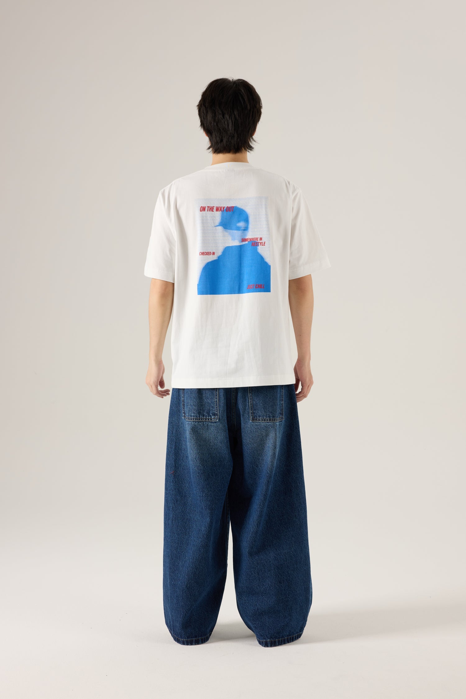 (A) Blurred Portrait Graphic Tee - Cream