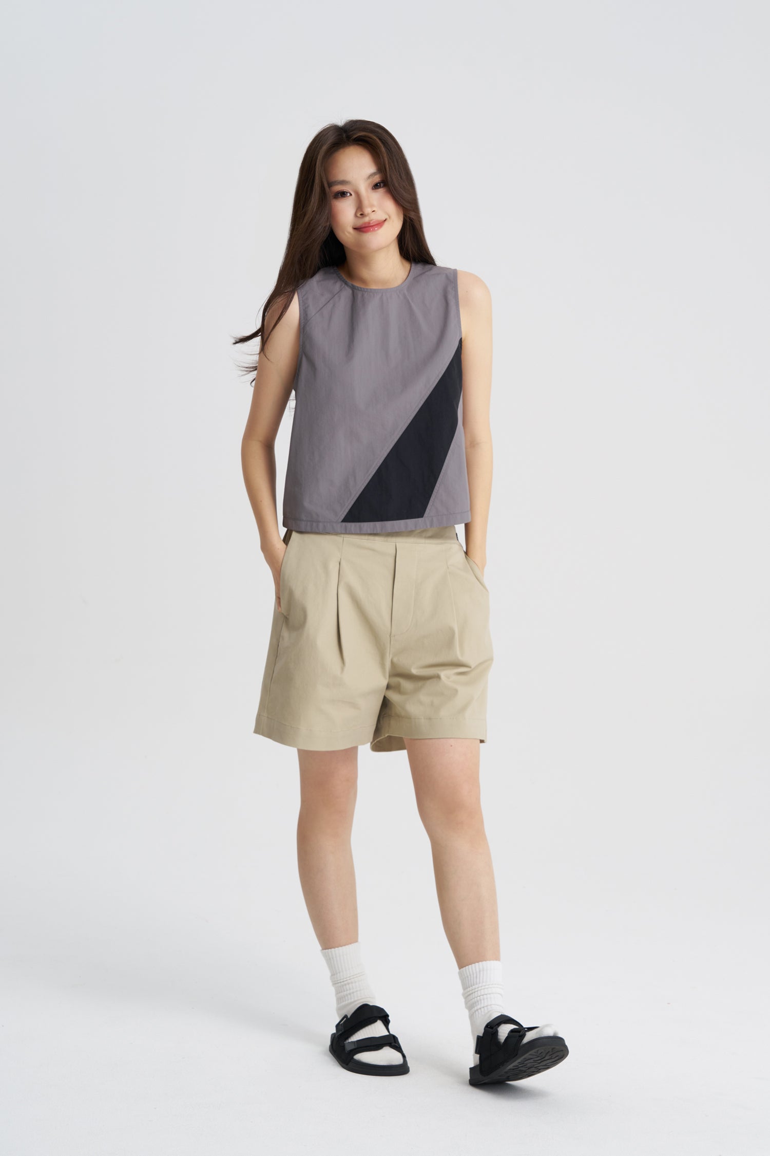 Snap Button Pleated Shorts - Khaki